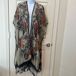 Woven Heart Scarf Cover Up Size Large Floral Green Black Crochet 💯% Polyester